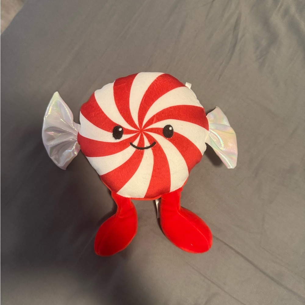 NWOT Peppermint plush with legs